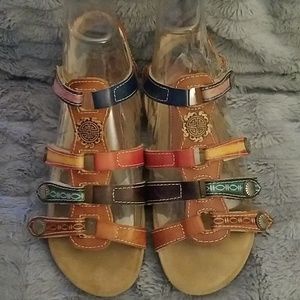 L' Artiste Leather "Gipsy" Sz 39 Sandals.